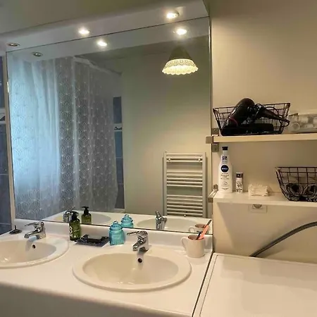 Bel Avec Terrasse Et Parking Gratuit